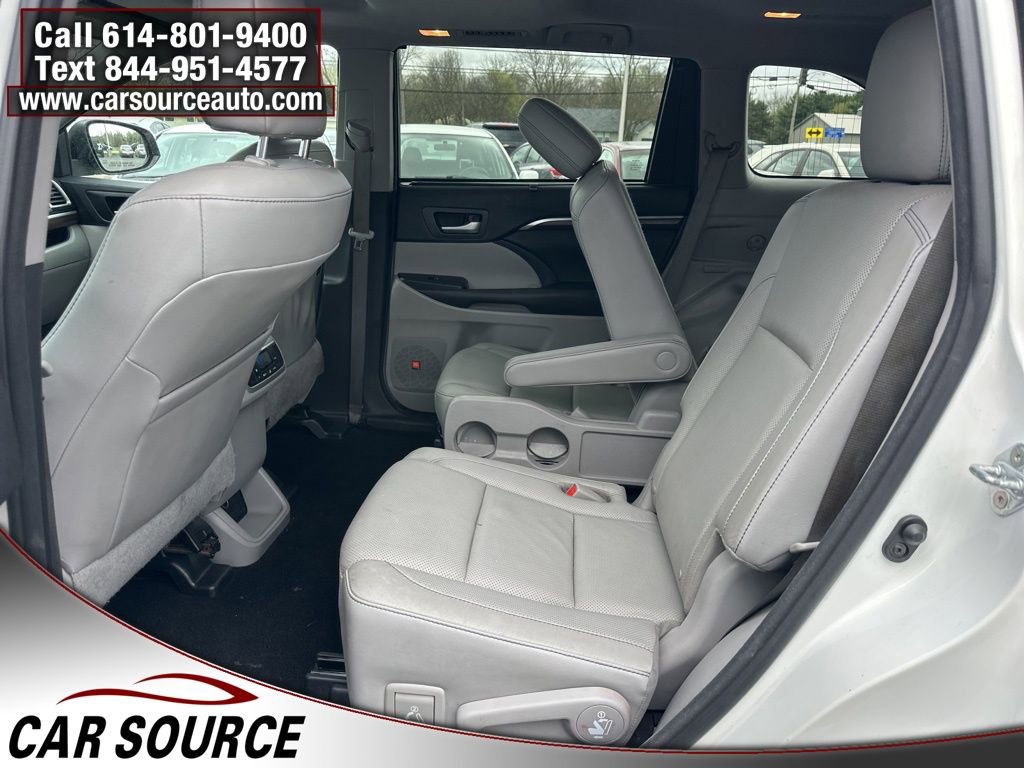 Used 2016 Toyota Highlander Limited image 12