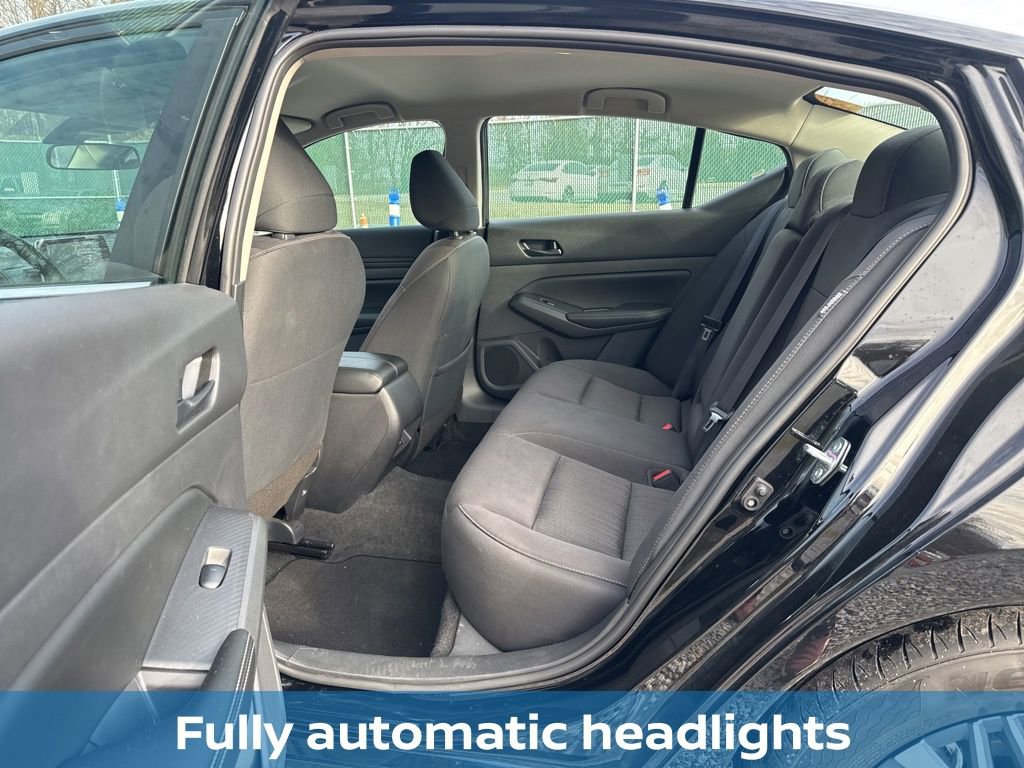 Used 2025 Nissan Altima 2.5 SV image 27