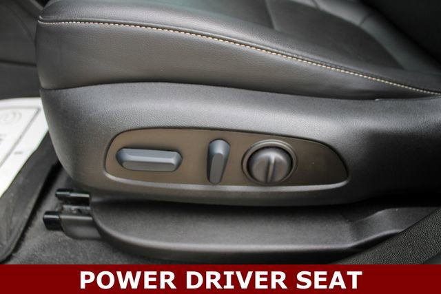 Used 2022 GMC Acadia SLT w/ Elevation Edition image 3