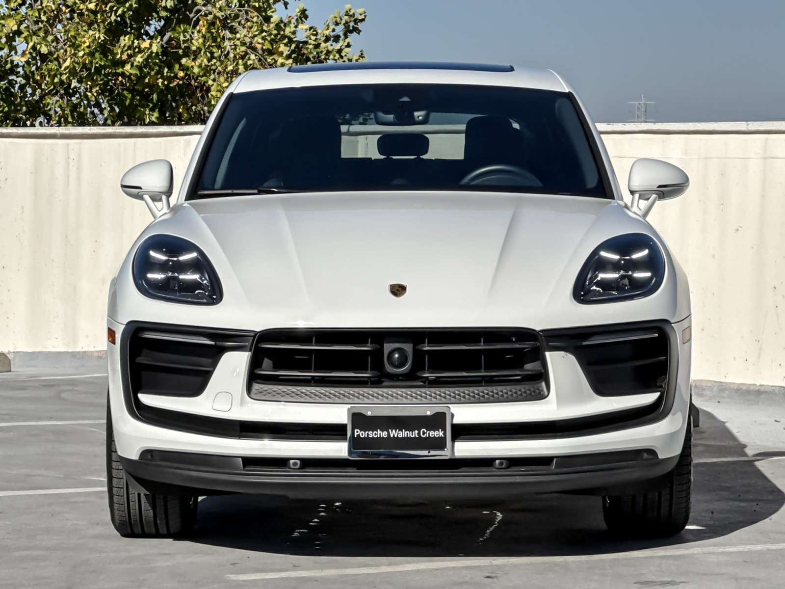 Certified 2026 Porsche Macan AWD/4WD image 12