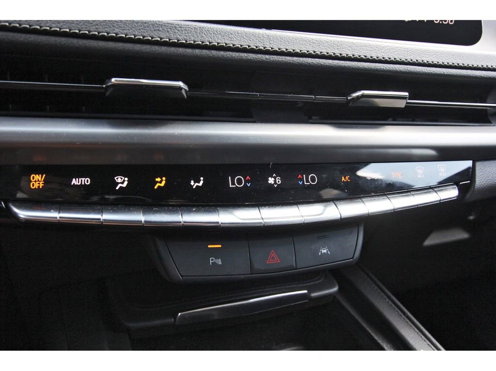 Used 2024 Cadillac XT4 Premium Luxury FWD image 24