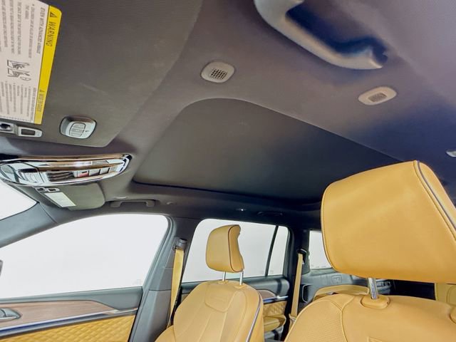 Used 2024 Jeep Grand Cherokee L Summit image 23