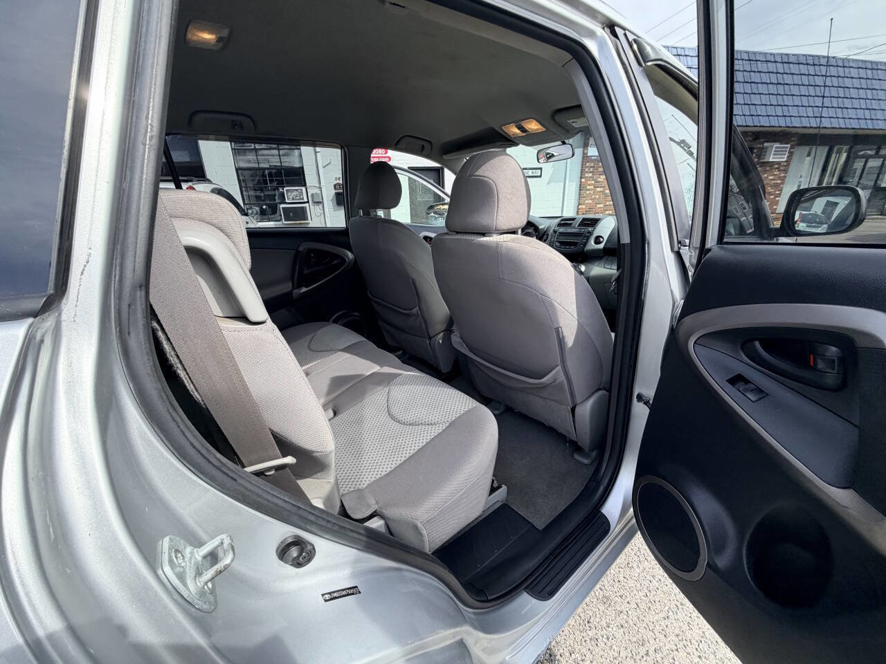 Used 2007 Toyota RAV4 Base 4dr SUV 4WD I4 image 43