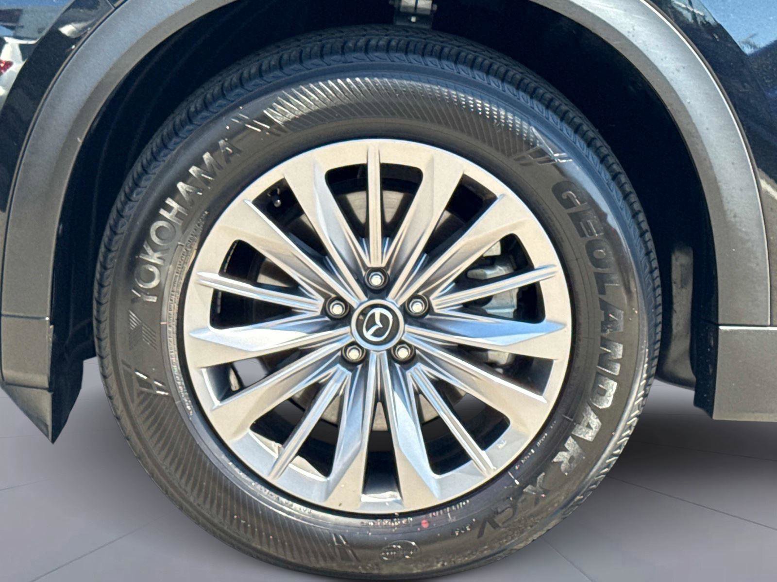 Certified 2025 MAZDA CX-90 3.3 Turbo w/ Preferred Package image 10