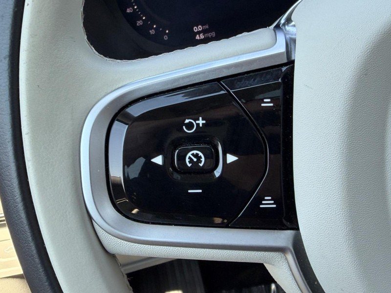 Certified 2026 Volvo XC90 B6 Ultra AWD/4WD image 18