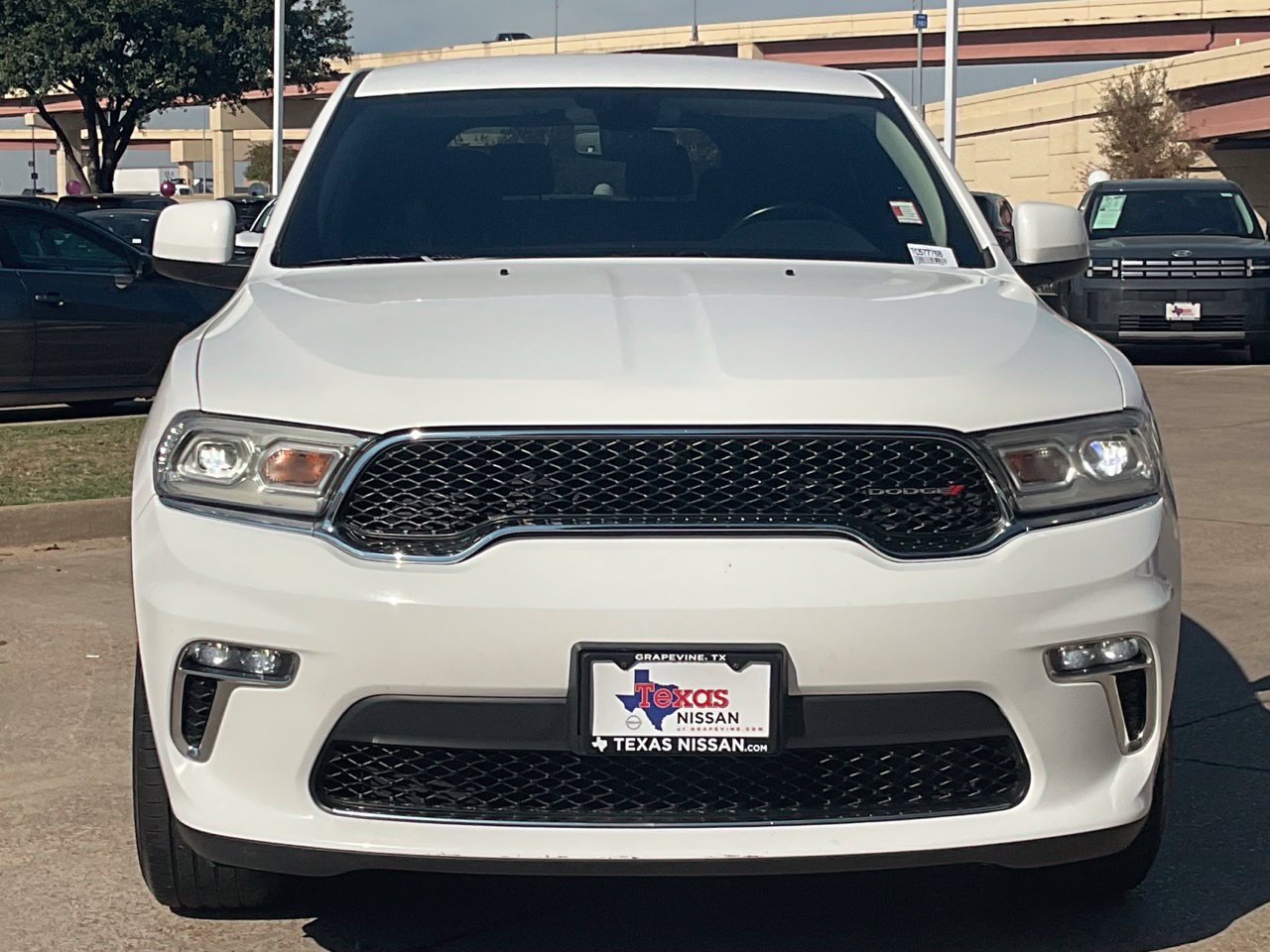 Used 2021 Dodge Durango SXT w/ 3rd Row Seating Group RWD image 2