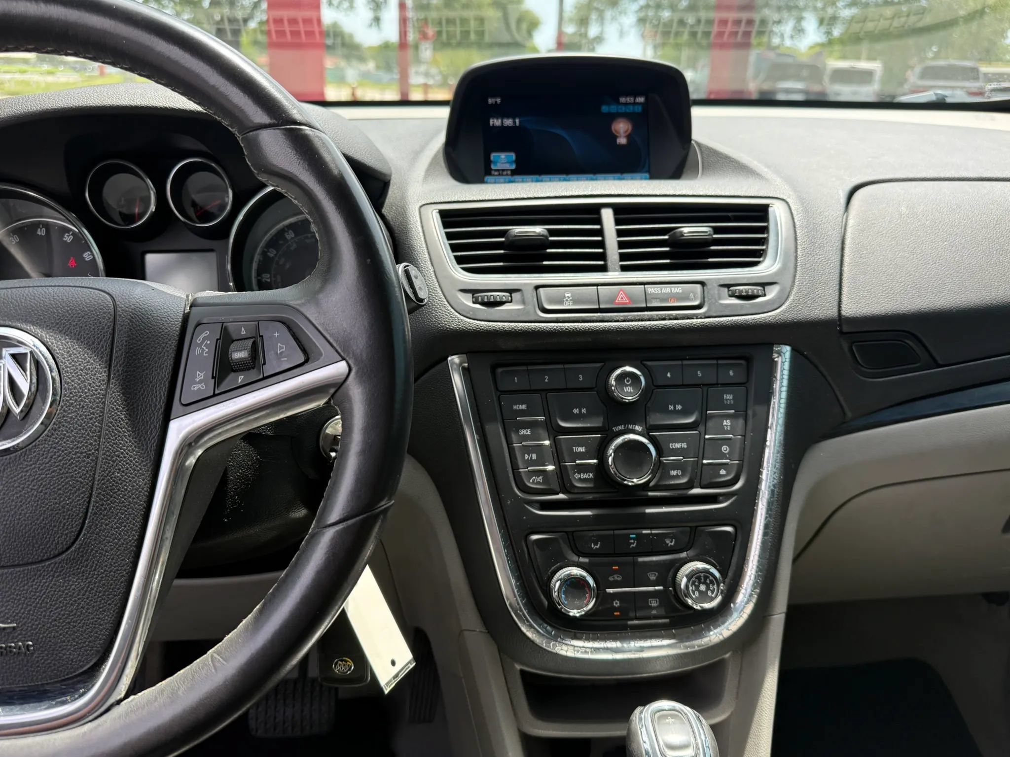 Used 2015 Buick Encore FWD image 10
