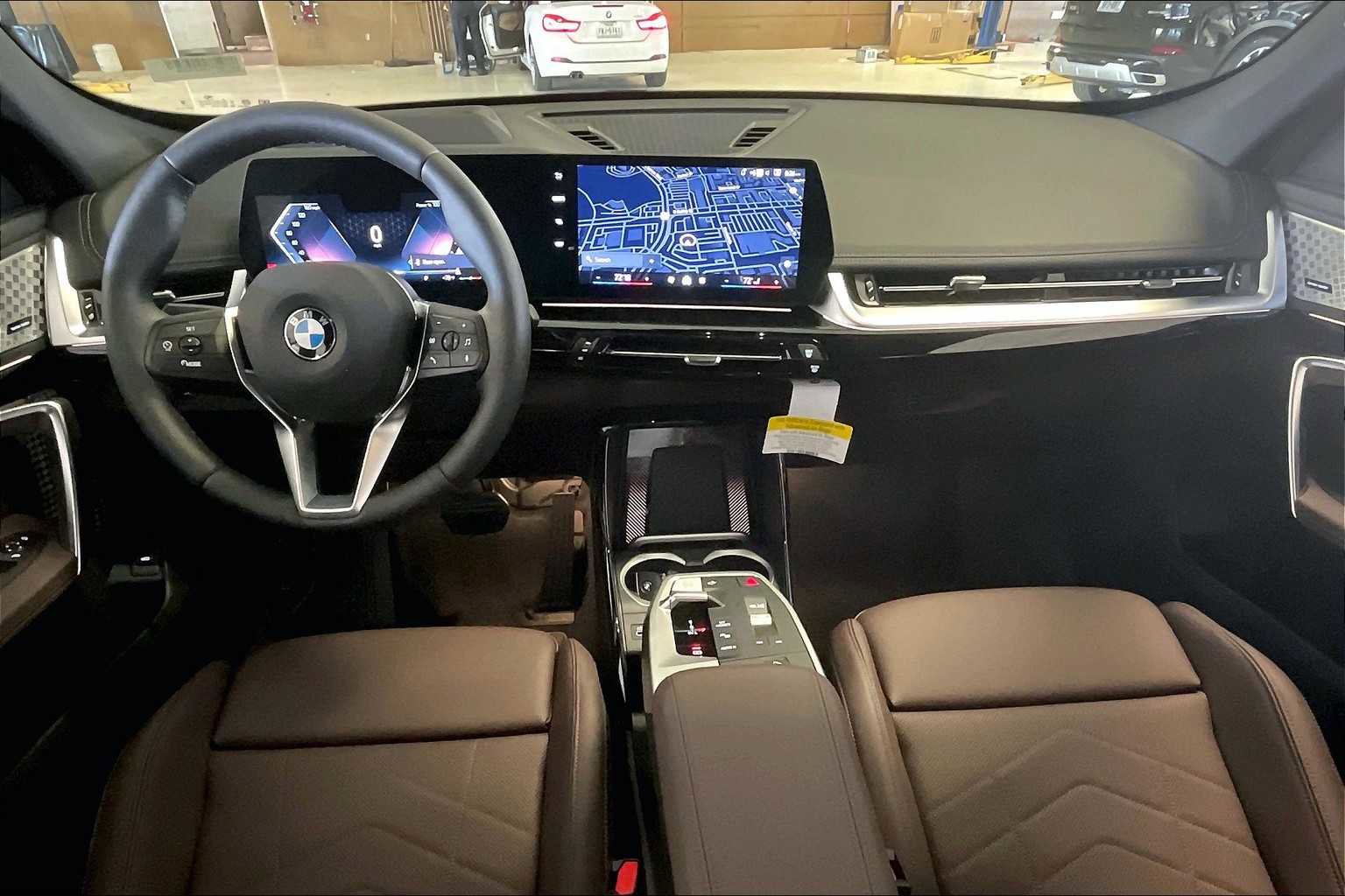 Used 2025 BMW X1 xDrive28i w/ Technology Package image 10