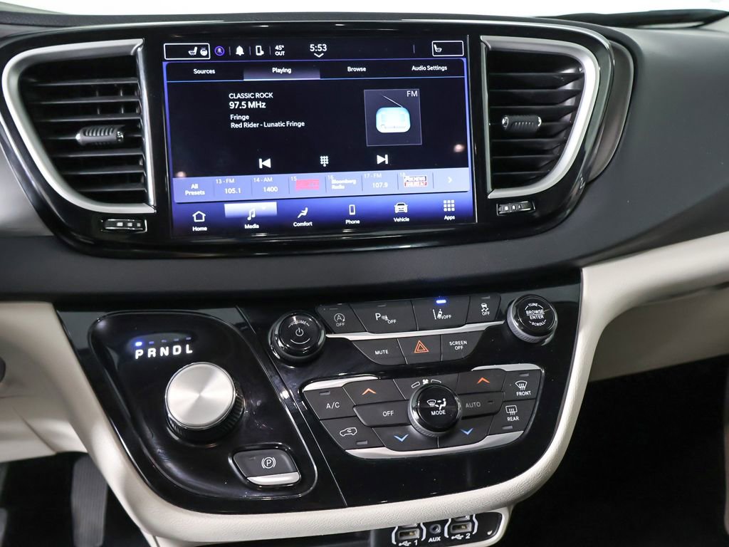Used 2023 Chrysler Pacifica Touring-L FWD image 46