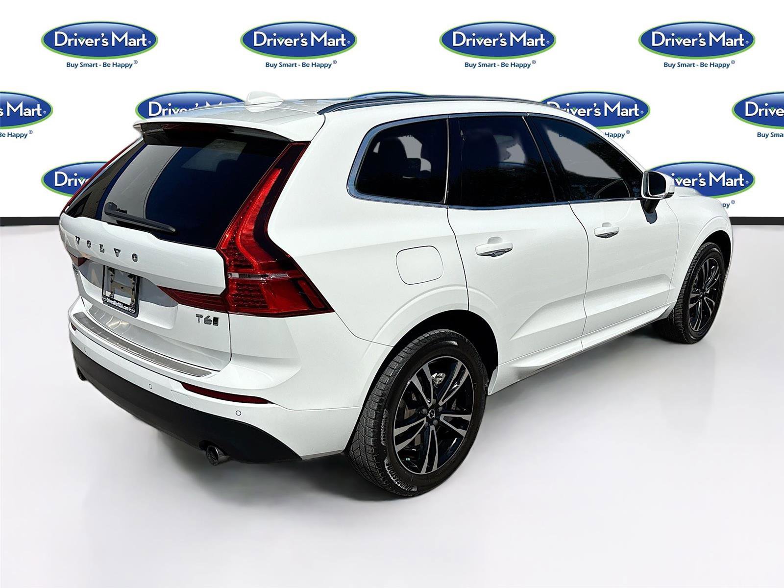 Used 2020 Volvo XC60 T6 Momentum AWD/4WD image 7