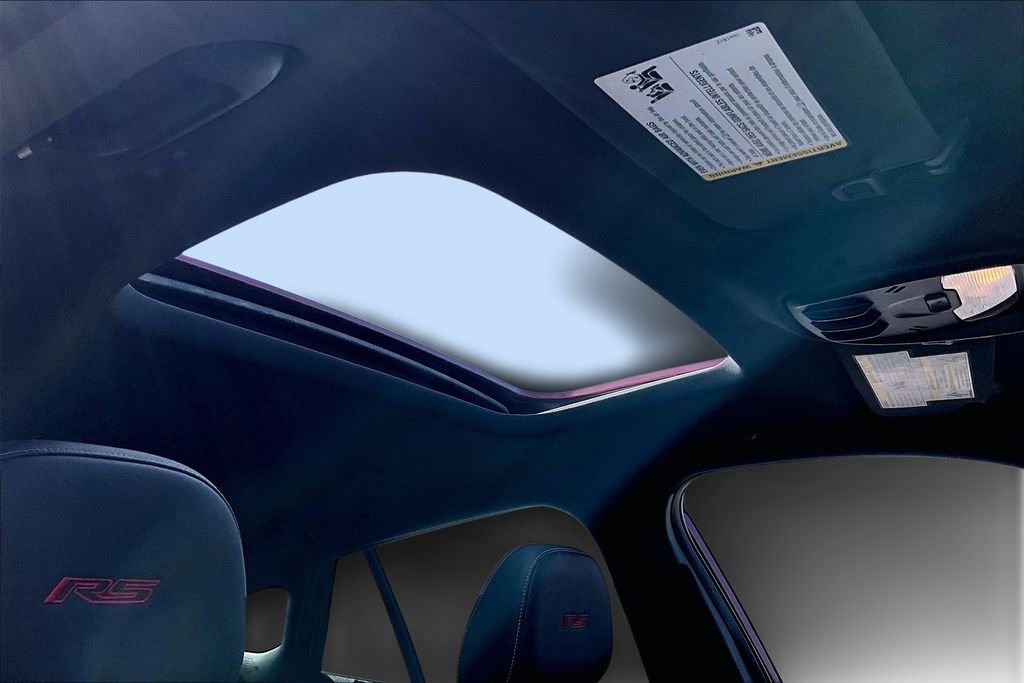Used 2025 Chevrolet Trax RS w/ Sunroof Package image 17