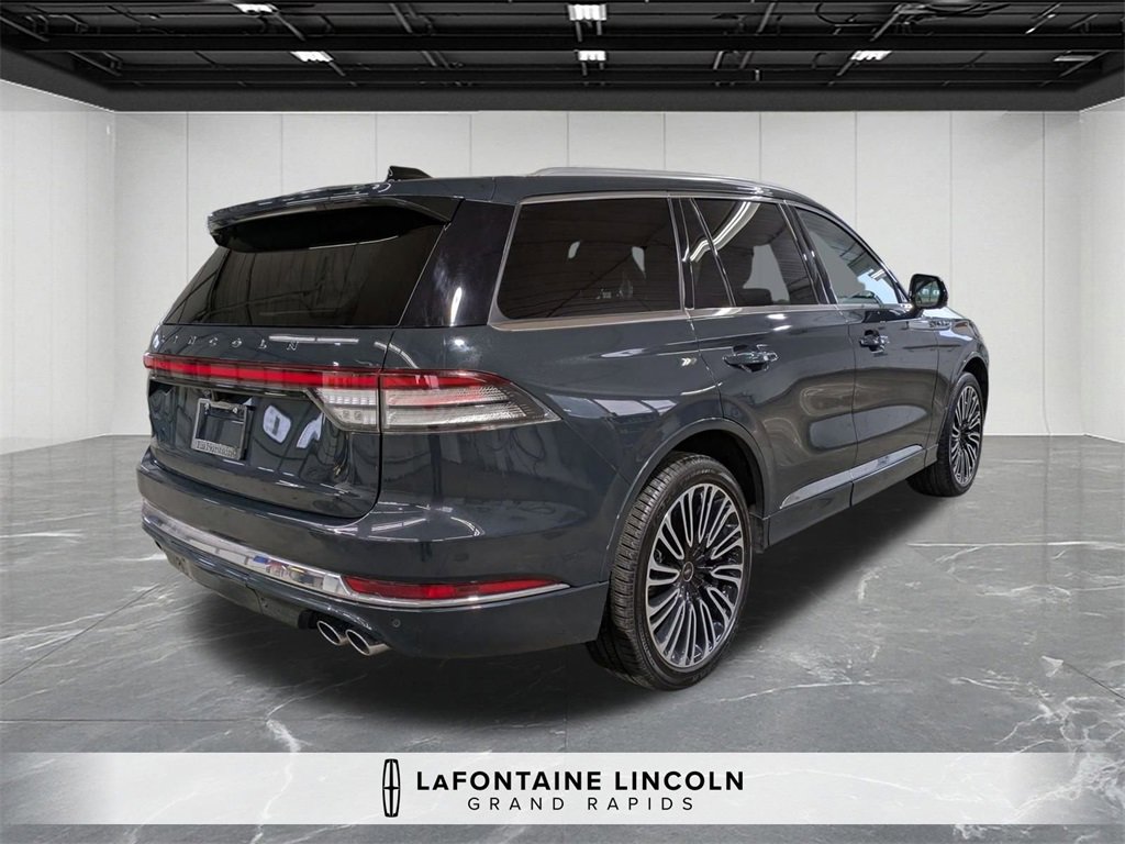 Certified 2025 Lincoln Aviator Black Label image 5