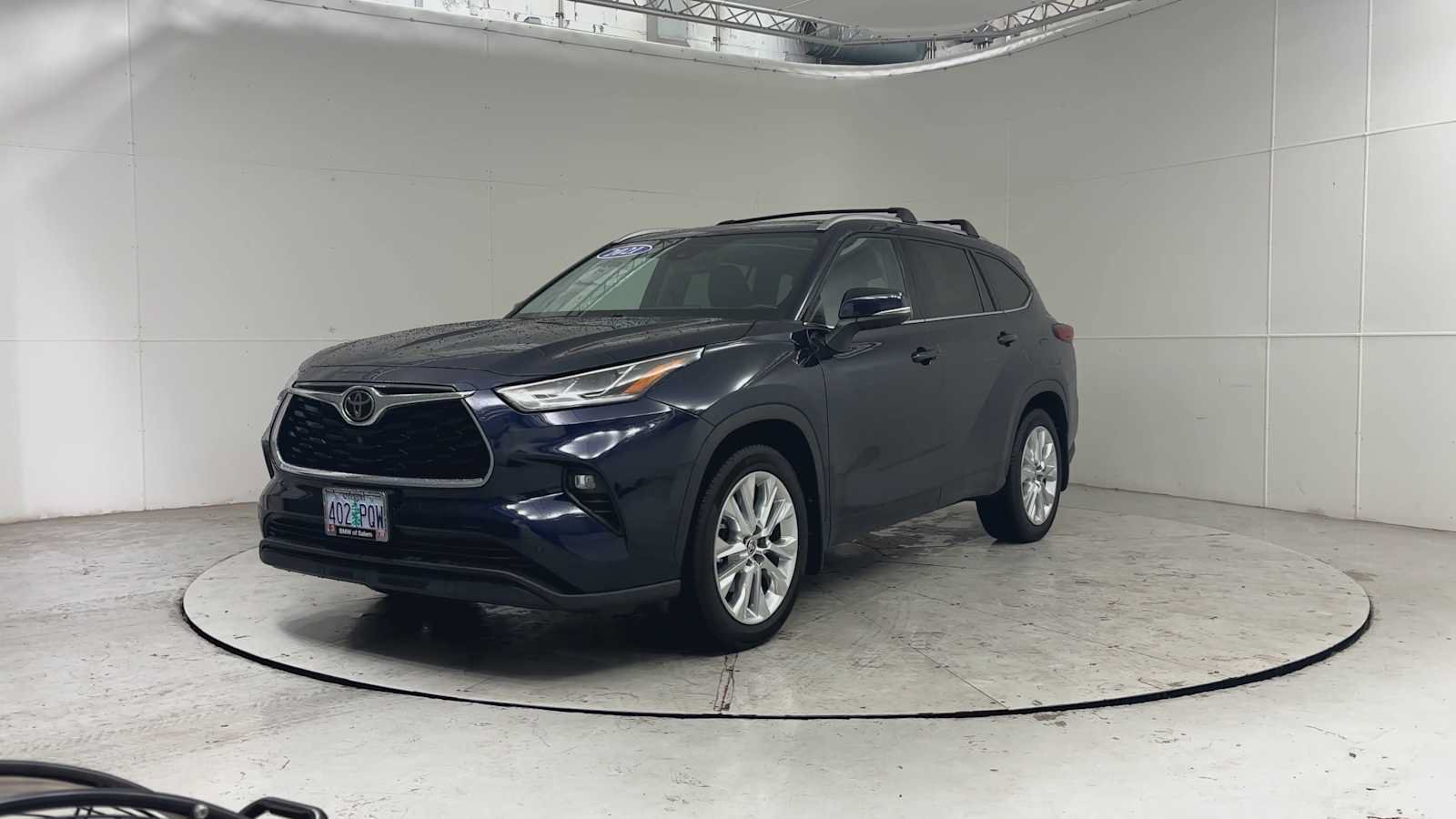 Used 2021 Toyota Highlander Limited AWD/4WD image 9