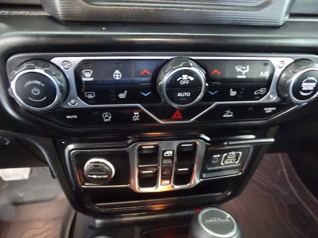 Certified 2022 Jeep Gladiator Willys AWD/4WD image 11