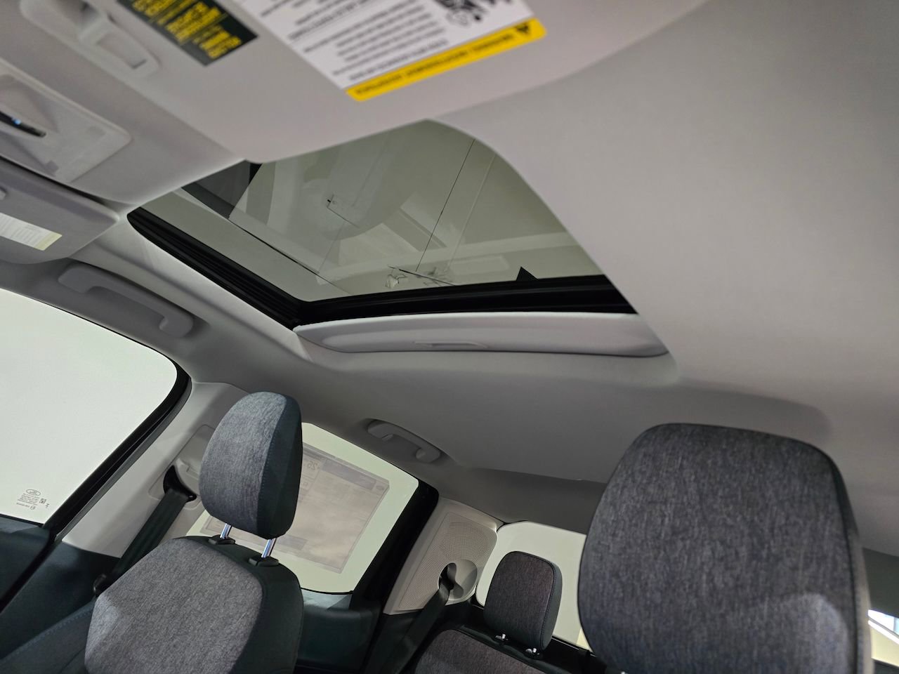 New 2025 Ford Maverick XLT w/ XLT Luxury Package image 32