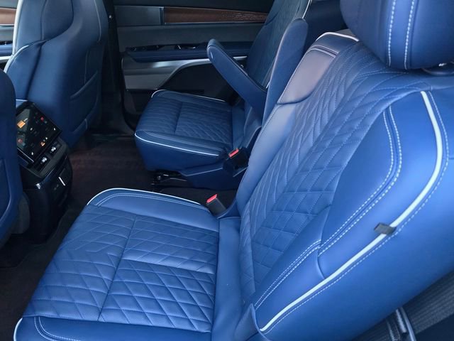 New 2026 Cadillac Vistiq Premium Luxury image 12