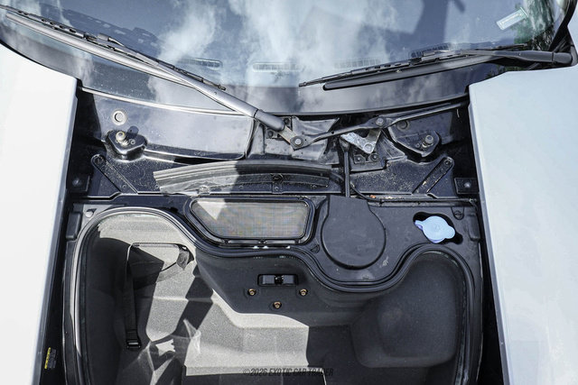 Used 2005 Ford GT RWD image 66
