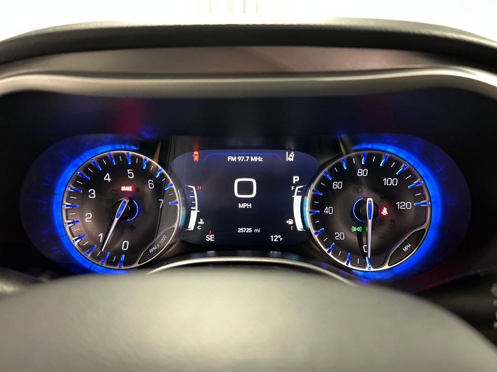 Used 2024 Chrysler Pacifica Touring-L FWD image 16