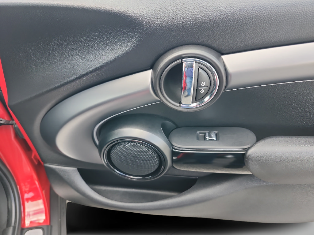 Used 2024 MINI Cooper S FWD image 25