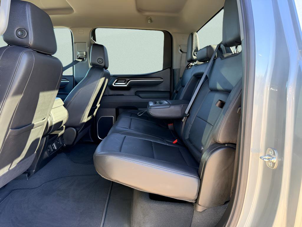 Used 2025 GMC Sierra 1500 SLT image 17