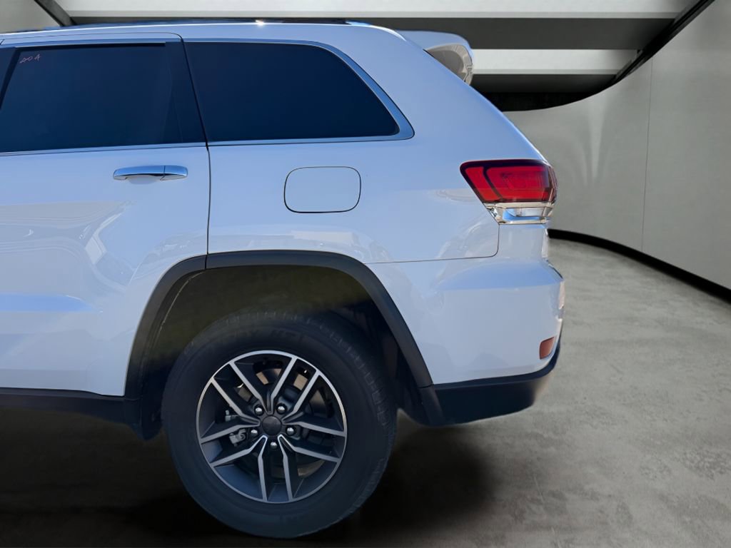 Used 2021 Jeep Grand Cherokee Limited image 13