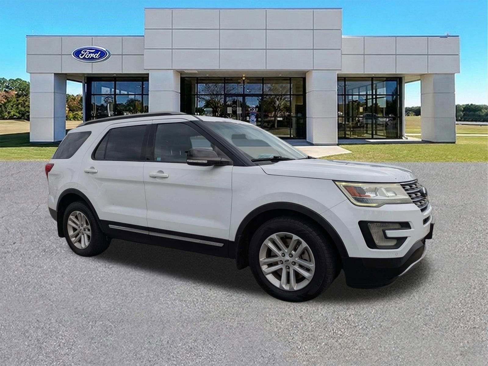 Used 2017 Ford Explorer XLT w/ Equipment Group 202A