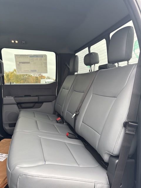 New 2026 Ford F450 XL w/ XL Chrome Package image 31
