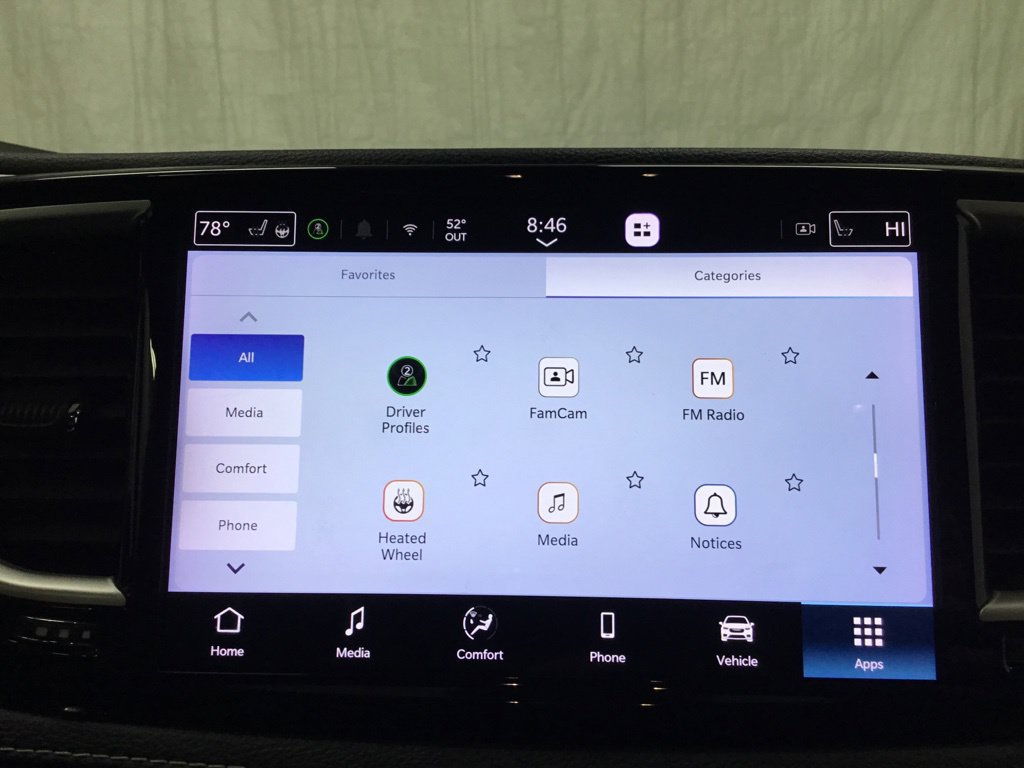 Used 2021 Chrysler Pacifica Touring-L w/ Uconnect Theater Family Group AWD/4WD image 35