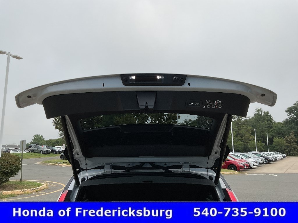 Used 2020 Volvo XC40 T5 R-Design AWD/4WD image 17