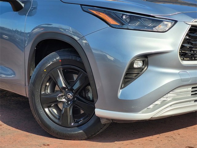 Certified 2023 Toyota Highlander LE image 4