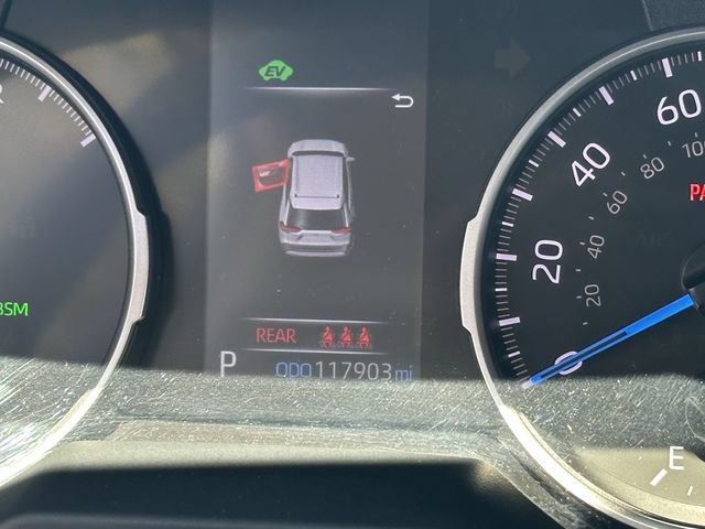 Used 2022 Toyota RAV4 XLE Premium AWD/4WD image 15