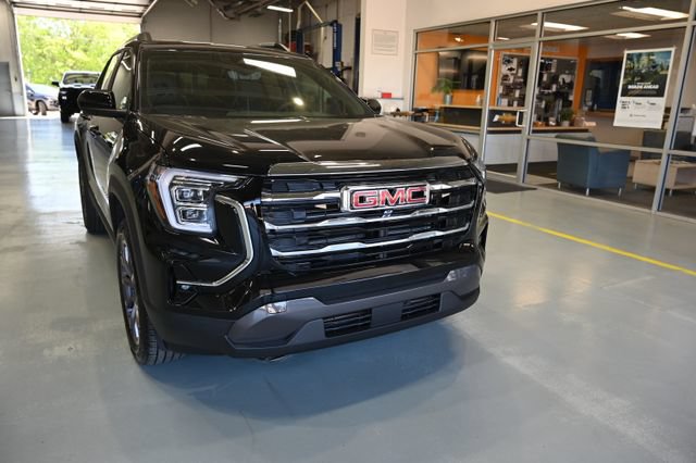 New 2026 GMC Terrain Elevation w/ Elevation Premium Package AWD/4WD image 3