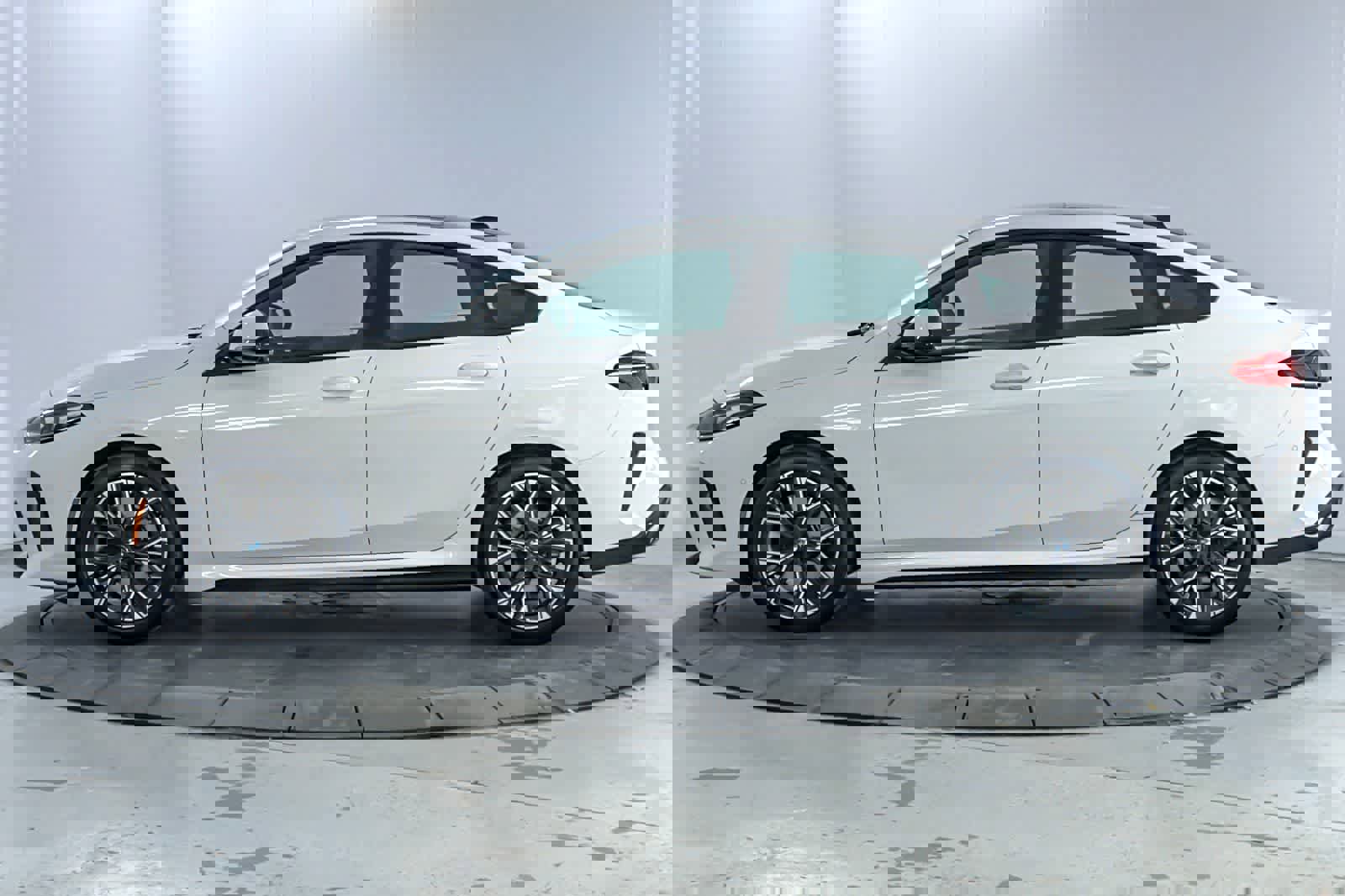 Used 2026 BMW 228i w/ Technology Package image 5