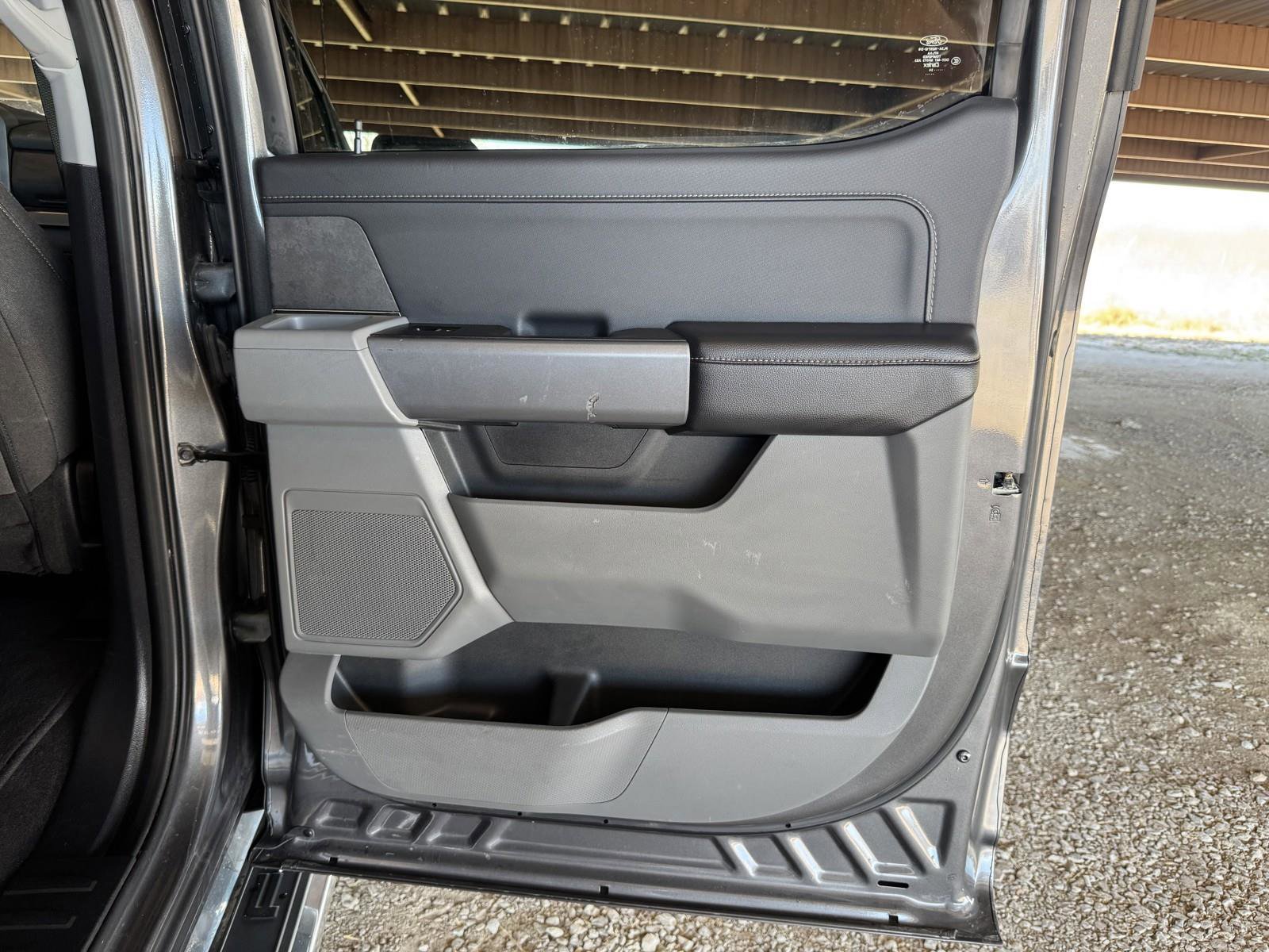 Used 2024 Ford F150 XLT image 32