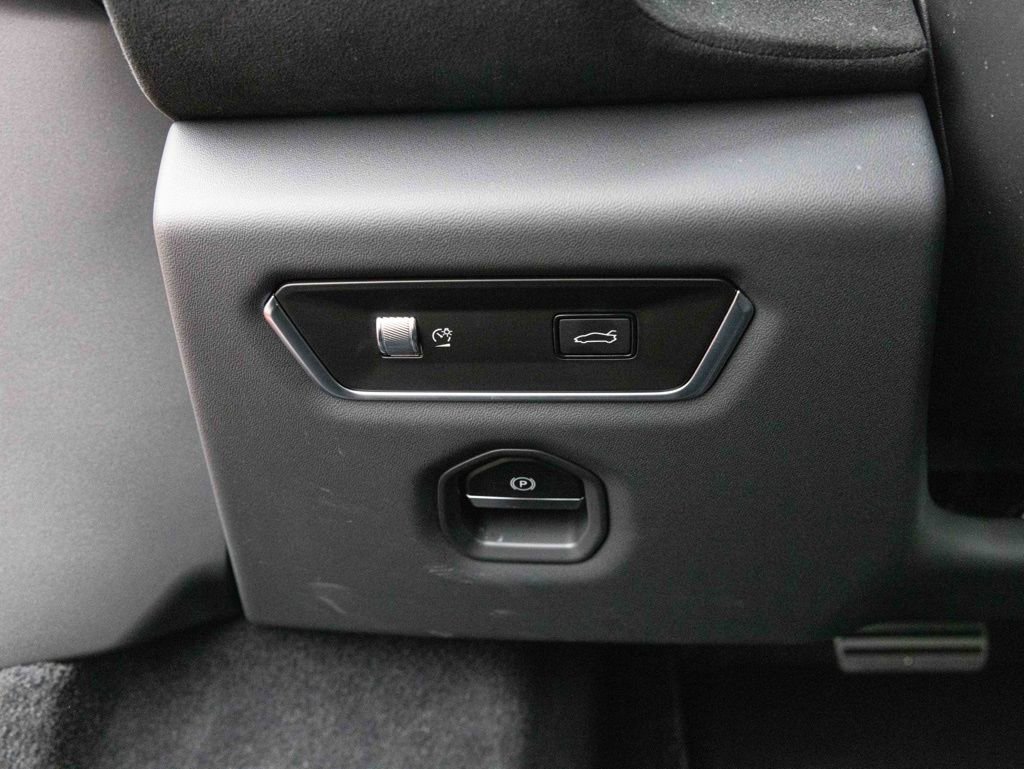 New 2026 Lotus Emira SE RWD image 28