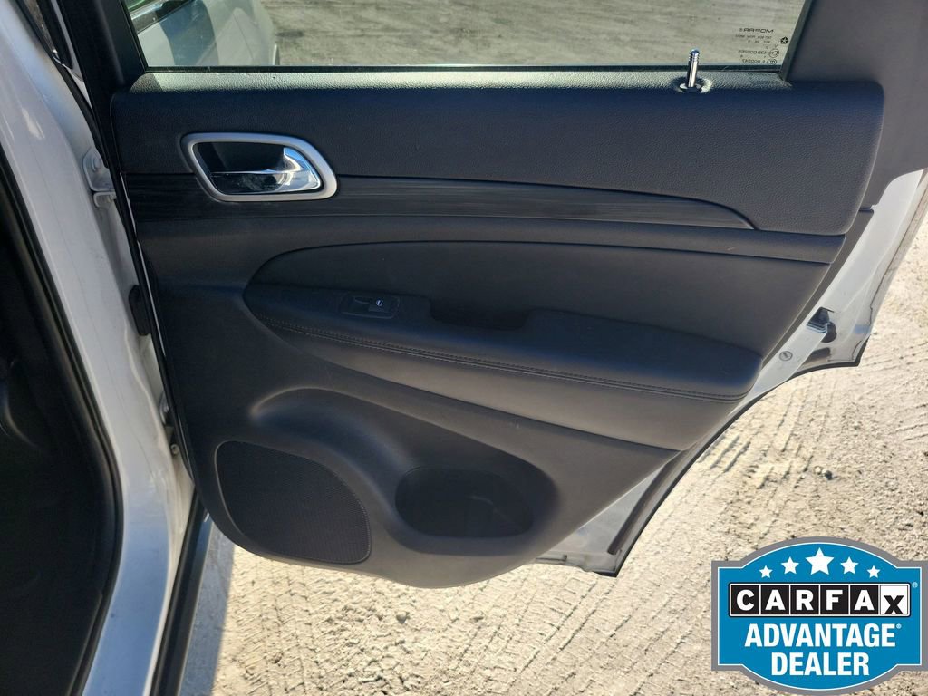 Used 2020 Jeep Grand Cherokee Laredo image 43