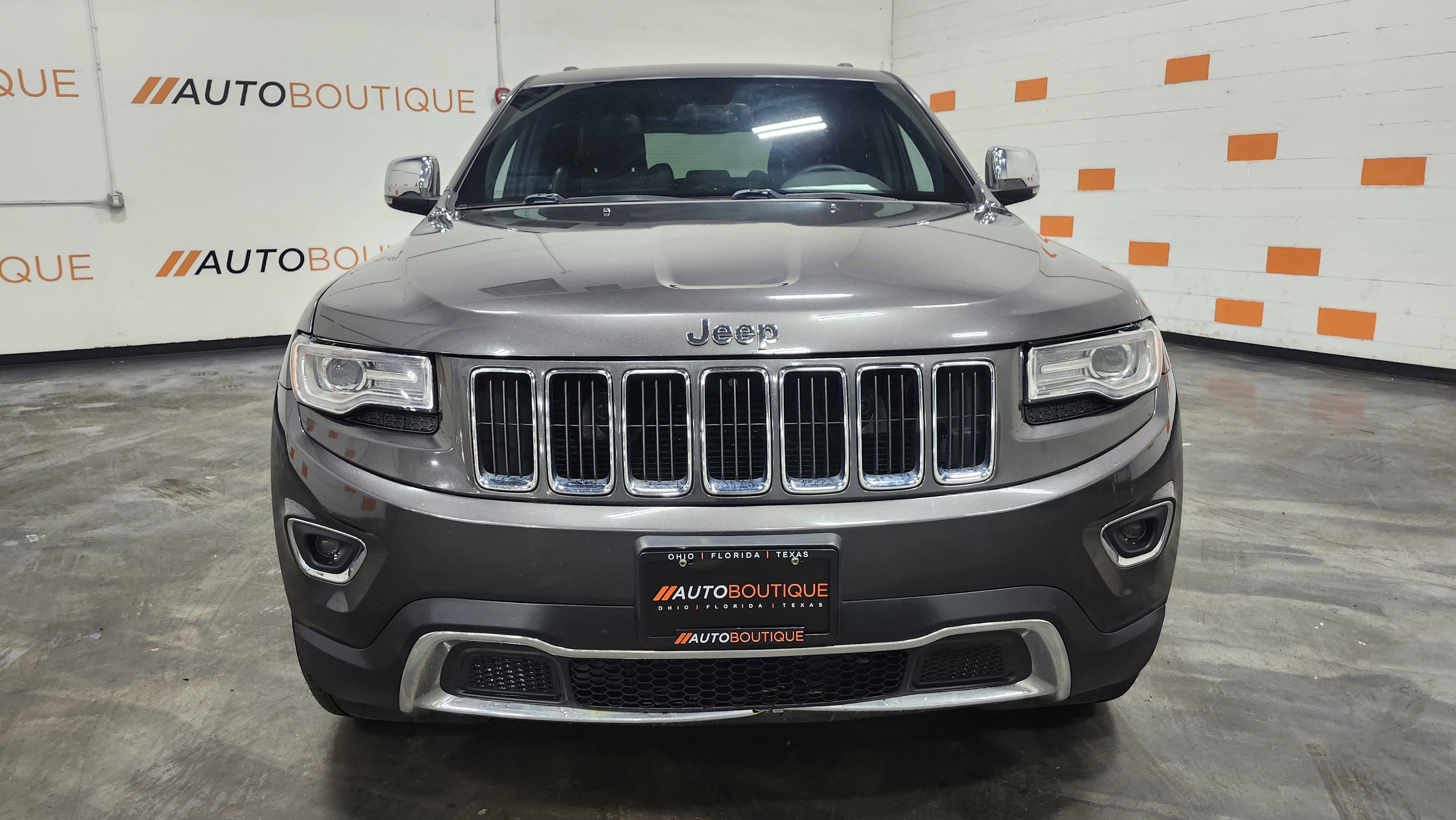Used 2015 Jeep Grand Cherokee Limited w/ Luxury Group II image 13
