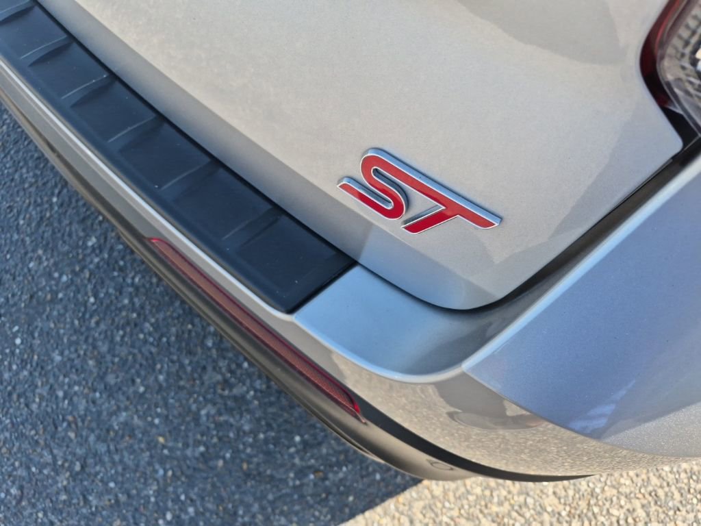 Used 2023 Ford Explorer ST w/ Equipment Group 401A image 23