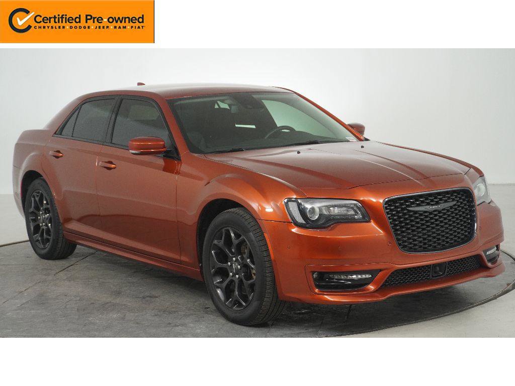 Certified 2021 Chrysler 300 Touring L image 1