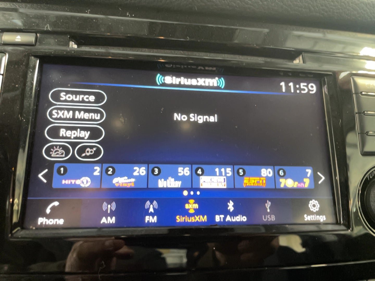 Used 2021 Nissan Rogue Sport SV w/ Technology Package AWD/4WD image 11