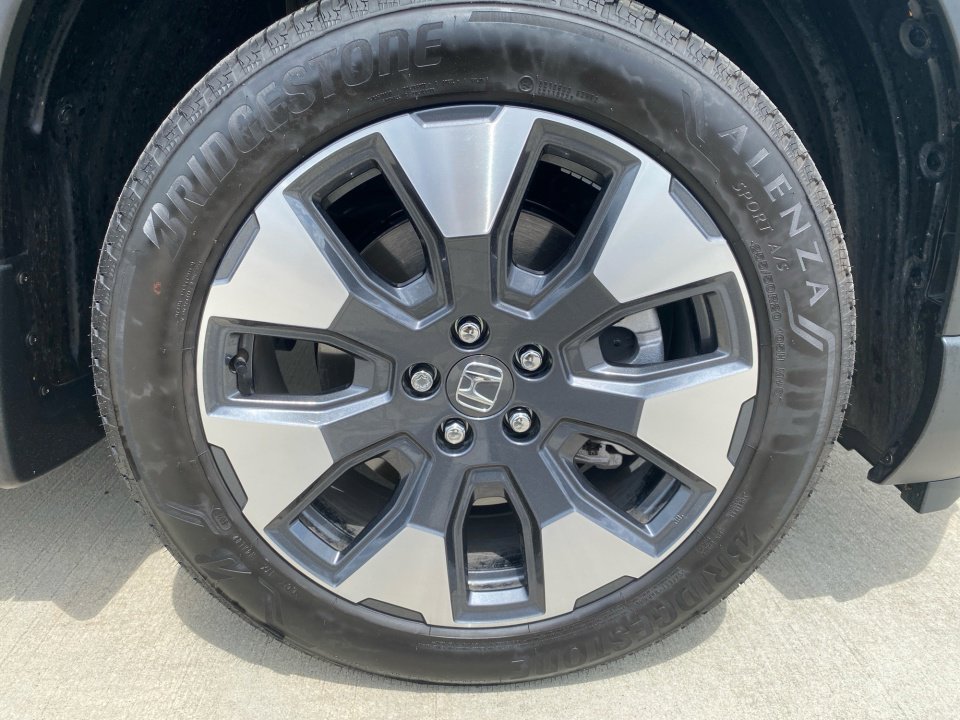 Certified 2026 Honda Pilot Touring image 28
