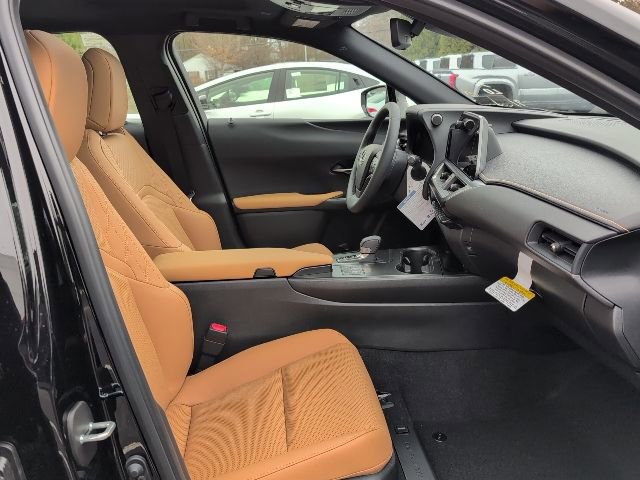 New 2025 Lexus UX 300h AWD image 23