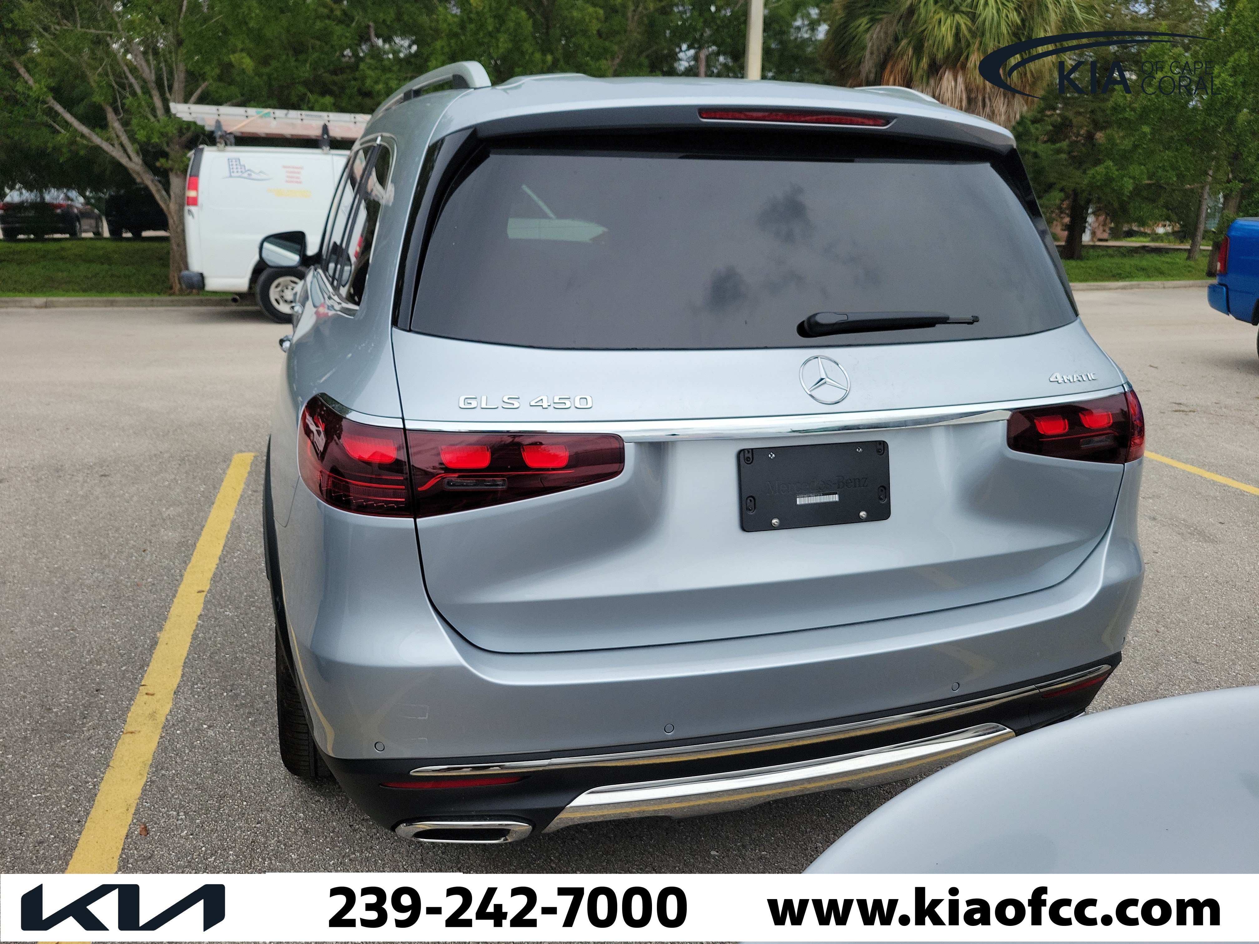 Used 2026 Mercedes-Benz GLS 450 4MATIC image 5