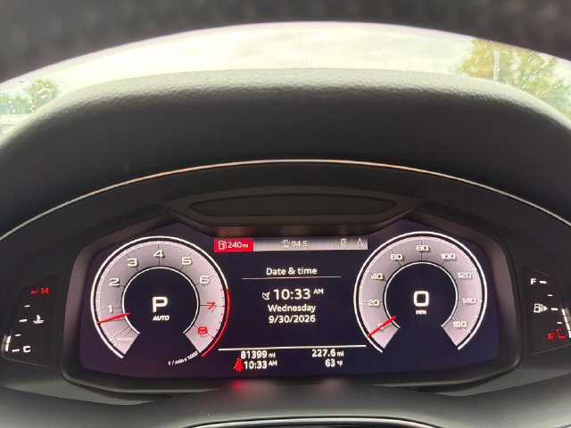 Used 2019 Audi Q8 Premium Plus w/ Premium Plus AWD/4WD image 29