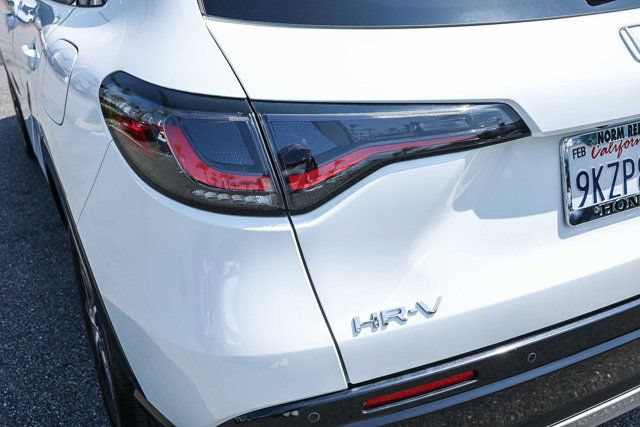 Certified 2024 Honda HR-V EX-L image 6
