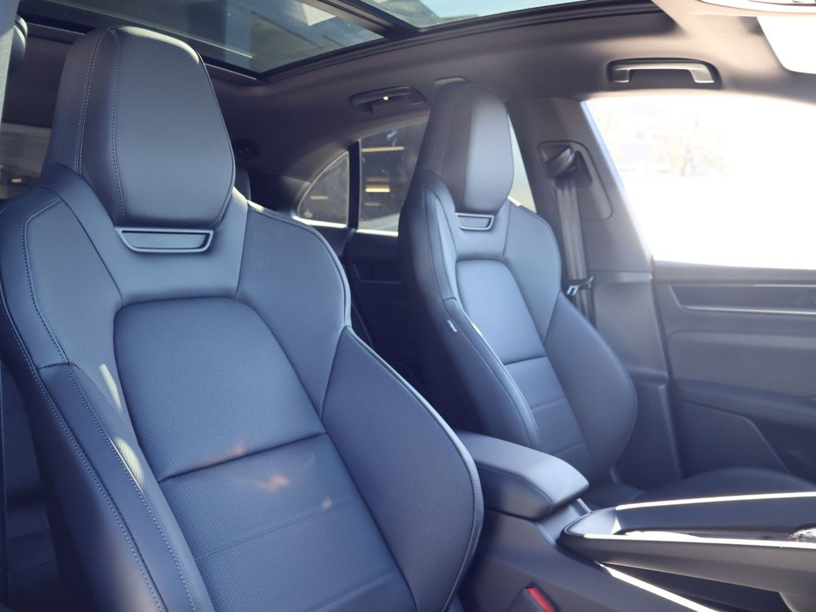 New 2026 Porsche Macan Electric image 24