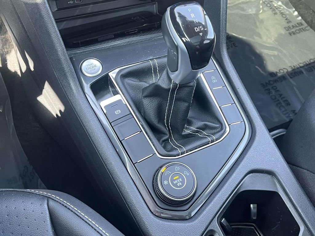 Certified 2023 Volkswagen Tiguan SE w/ Panoramic Sunroof Package image 31