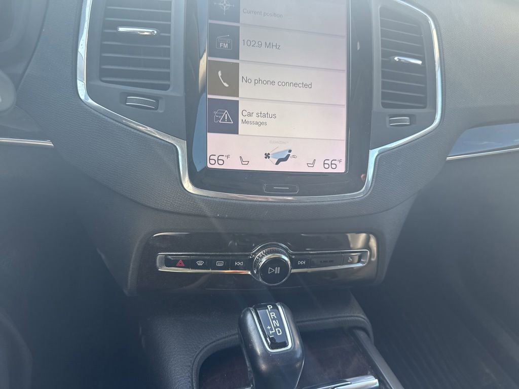 Used 2018 Volvo XC90 T6 Momentum w/ Convenience Package AWD/4WD image 18