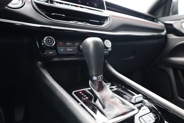 Used 2024 Jeep Compass Trailhawk image 21