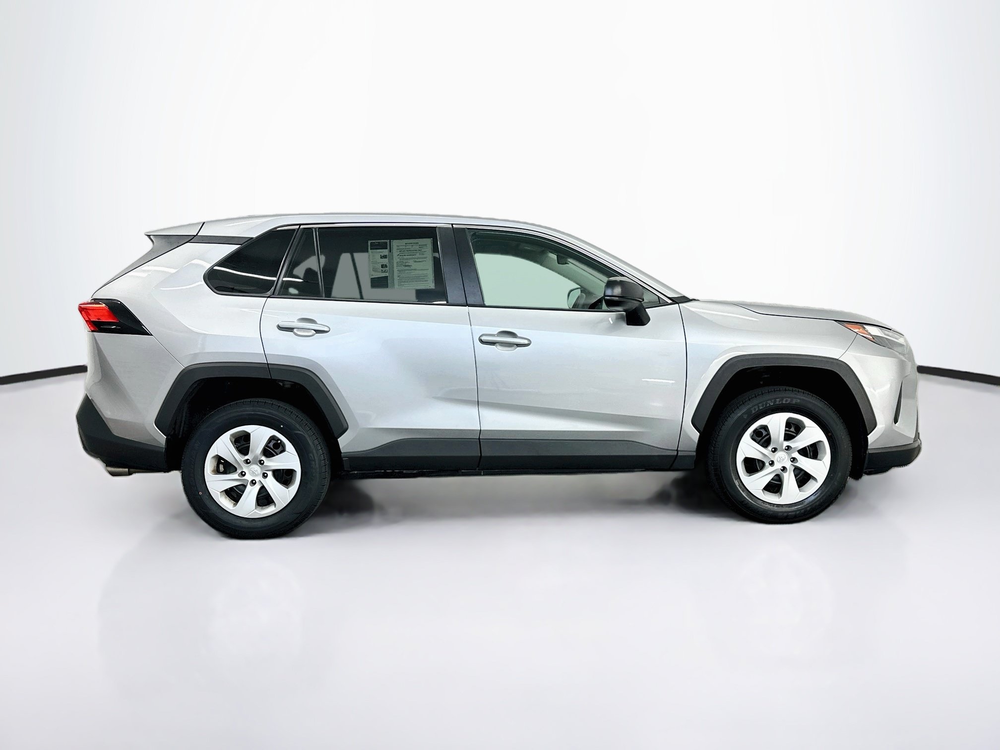 Used 2025 Toyota RAV4 LE AWD/4WD image 10